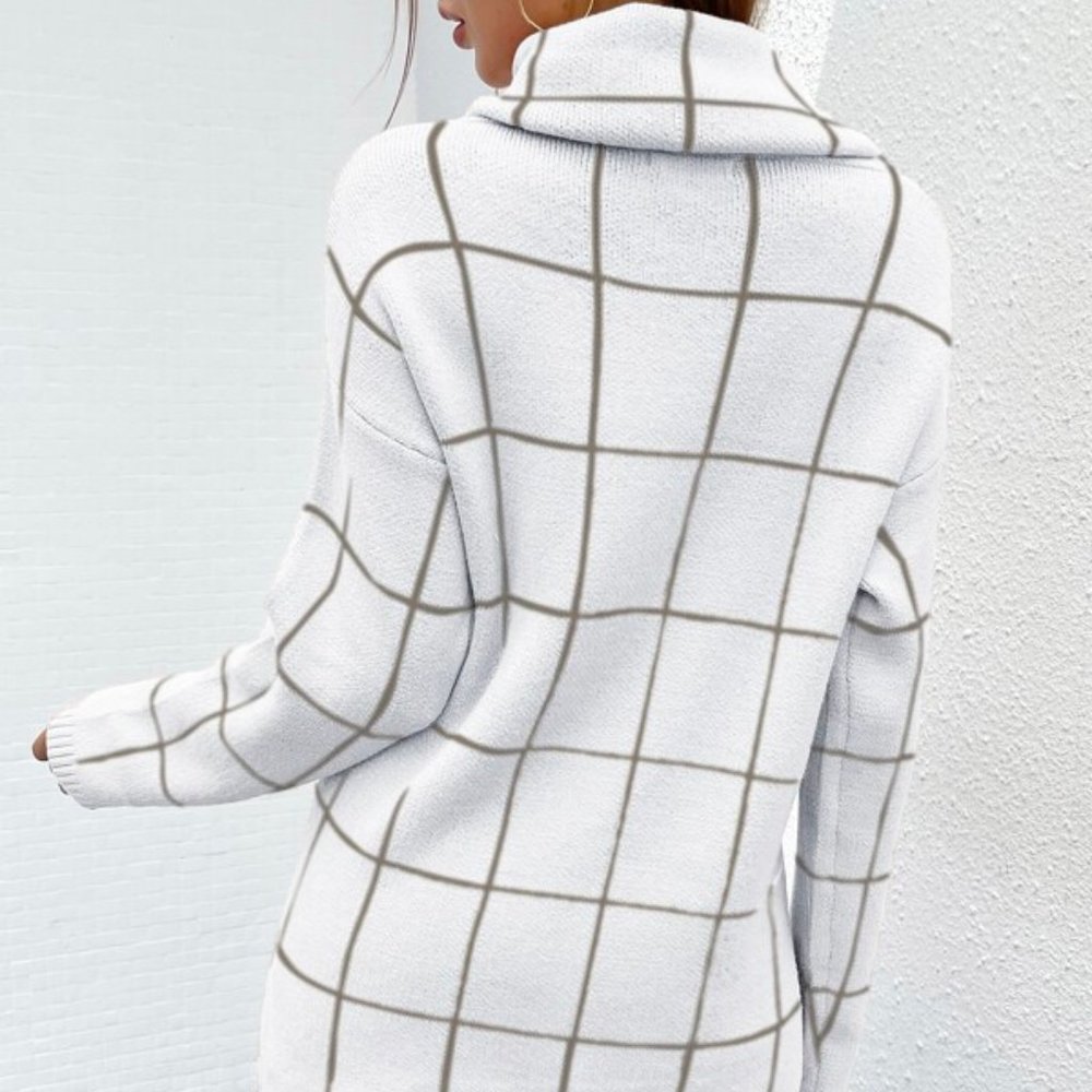 ON THE GRID TURTLENECK SWEATER - Picture 2 of 8